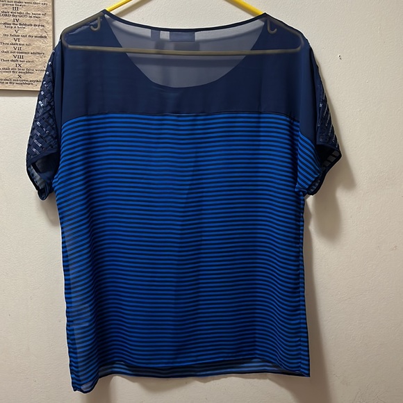 New York & company blue blouse size M - Picture 7 of 8